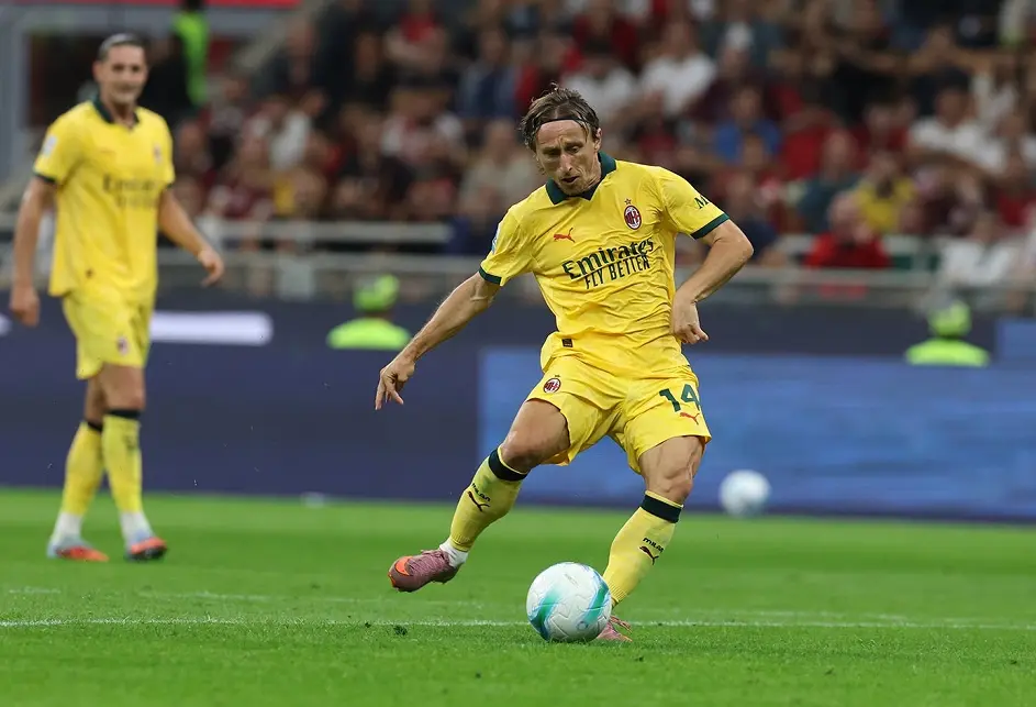 足坛一夜动, 下半场哈兰, 伯恩利一上