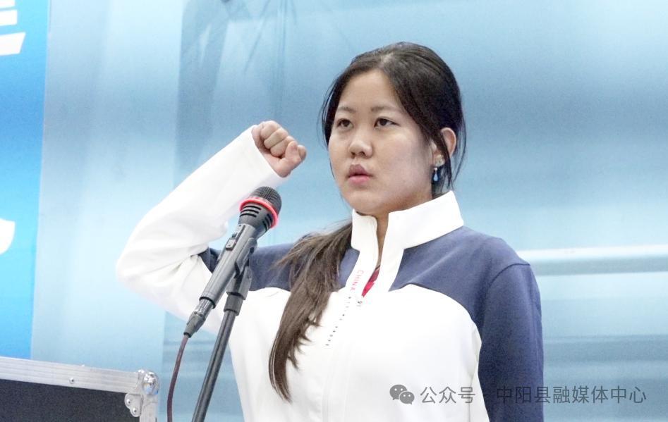 观众席上掌 观众席上掌