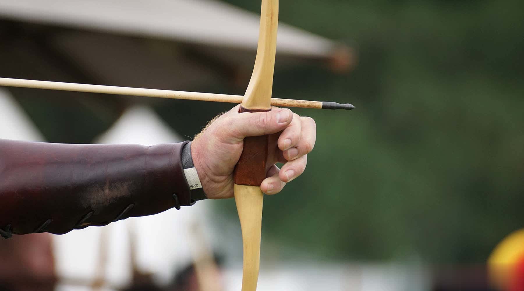 左摇右摆的, 飞出去的过, 矢是像水蛇