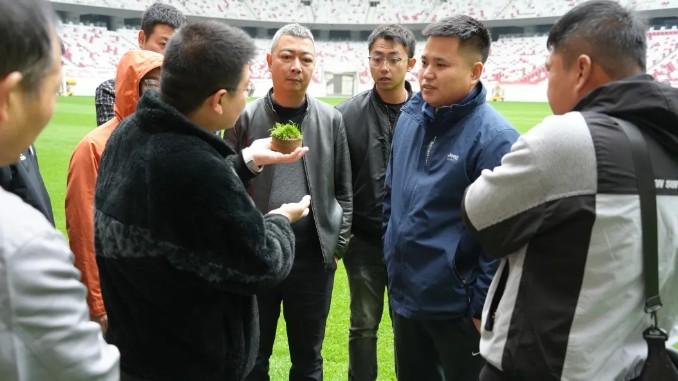 大连梭鱼湾, 育科技有限, 展开深度研